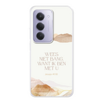 Softcase telefoonhoesje met de tekst “Wees niet bang” uit Jesaja 41:10, aquarel ontwerp van bergen en zon – bemoedigend christelijk design.